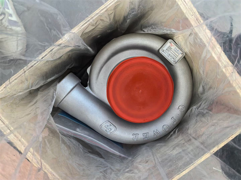 Turbocharger (617041000102) used in Weichai X6170 diesel engine 