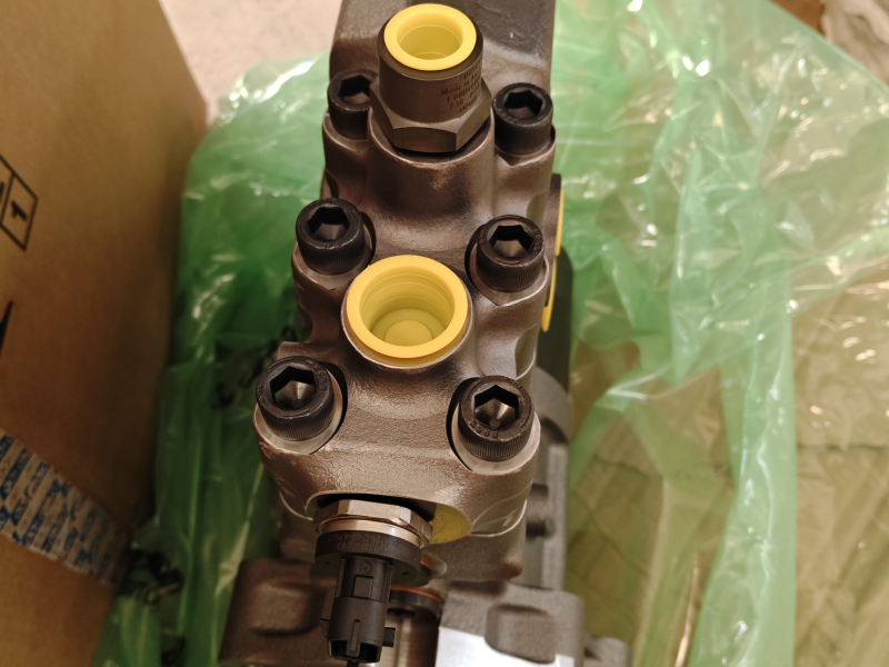 Wweichai Baudouin 16M33 12M55 1005629985	High-pressure fuel pump 